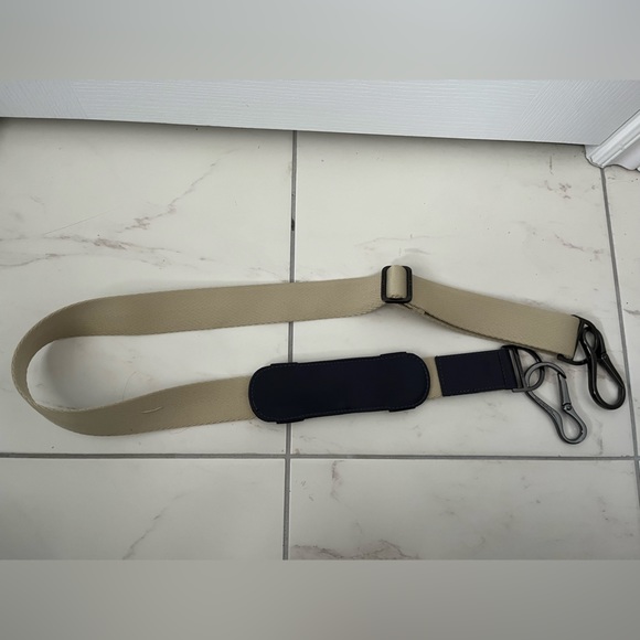 EUC-Lululemon Everywhere Duffel Bag - Picture 5 of 5